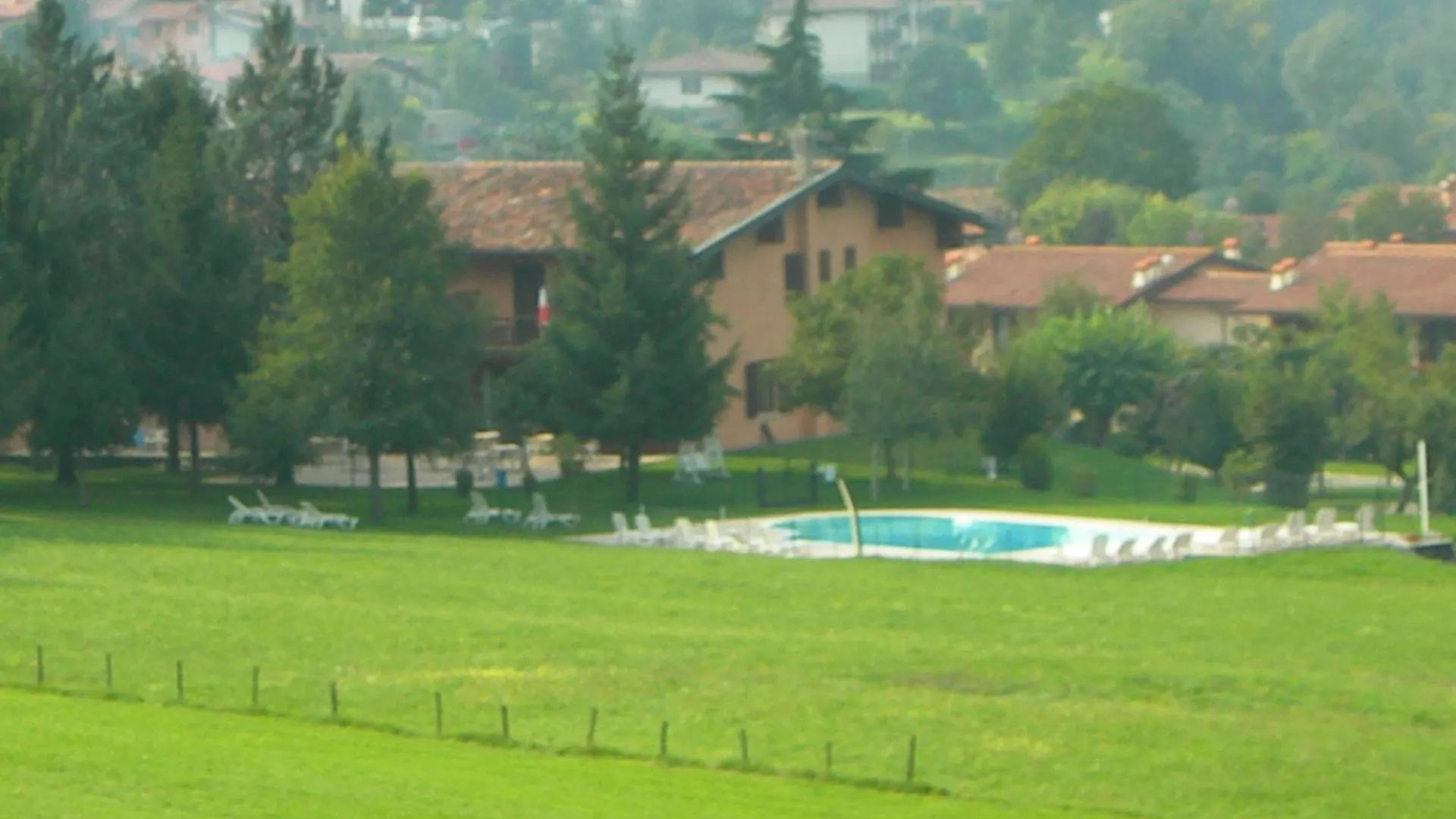 Hotel Colomber Gardone Riviera 3*,  Italia