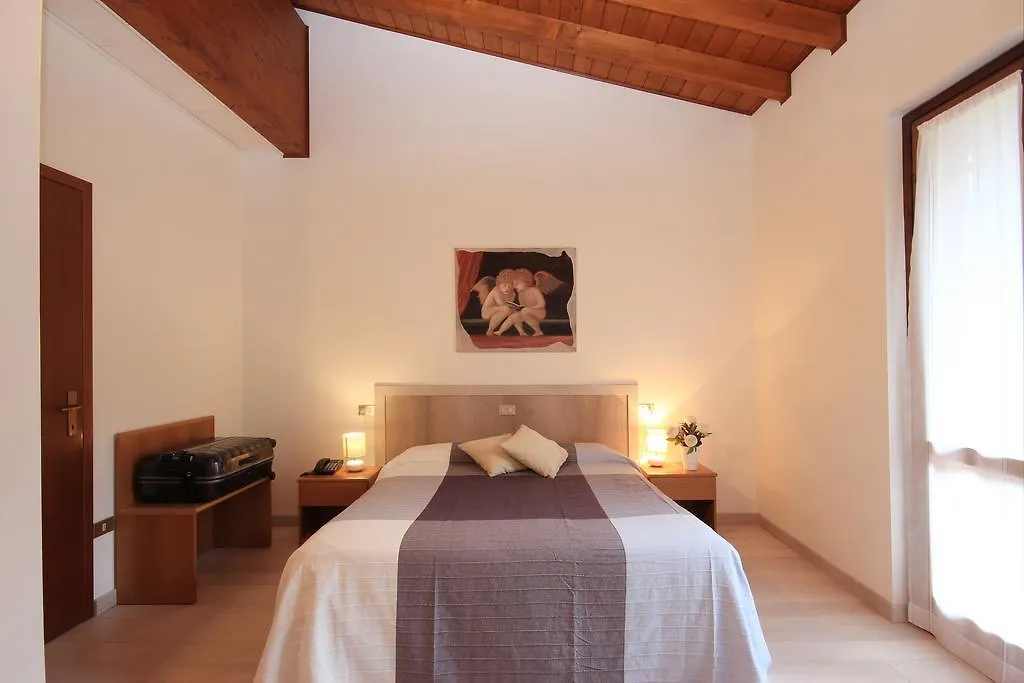 Hotel Colomber Gardone Riviera Italia