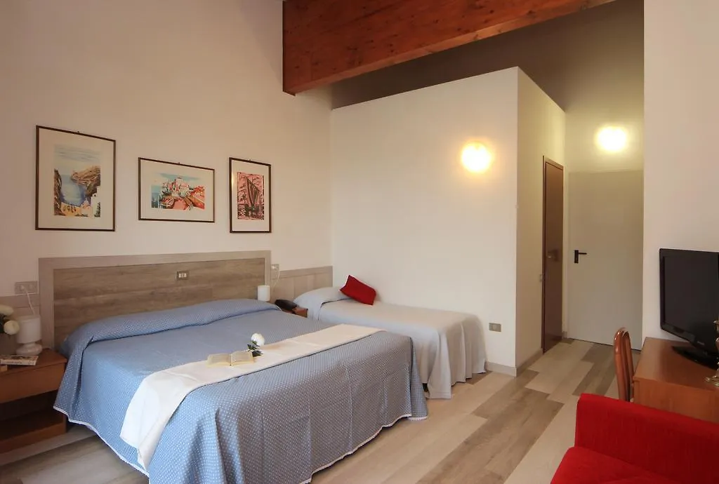 Hotel Colomber Gardone Riviera